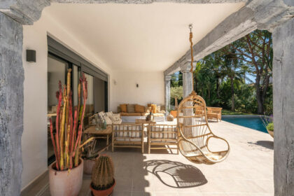 238e3e1bf65faa7d22bca453025bc515 - 9