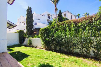 23c85d749b51cfcbc9c171920877da6a - 12