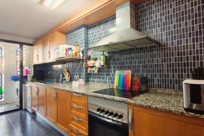 23c85d749b51cfcbc9c171920877da6a - 18