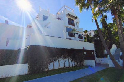 23c85d749b51cfcbc9c171920877da6a - 24