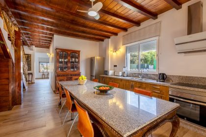 24f4db6d5bee76db5af0401eb4f995a4 - 16