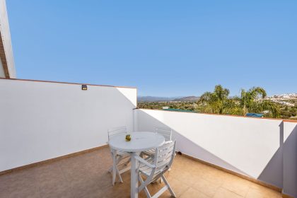 24f4db6d5bee76db5af0401eb4f995a4 - 27