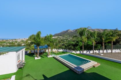 24f4db6d5bee76db5af0401eb4f995a4 - 36