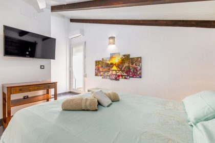 24f4db6d5bee76db5af0401eb4f995a4 - 39