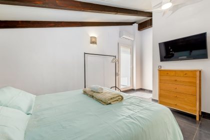 24f4db6d5bee76db5af0401eb4f995a4 - 46