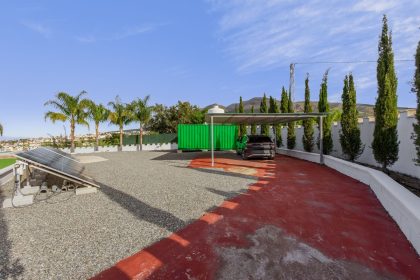 24f4db6d5bee76db5af0401eb4f995a4 - 57