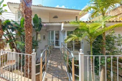 25513d28ca68d891f8e5a45de78f5db5 - 72