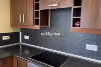 25e23157a7d063782e5f9d6b50759d00 - 2