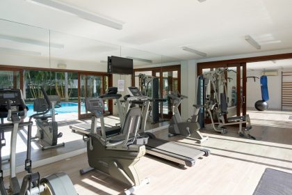 2621a976fc8f40b58a9f8cf17e79c8b2 - 21