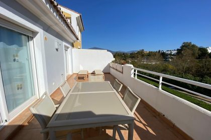 263905d2869e17ba34eb3455460bb3b3 - 10