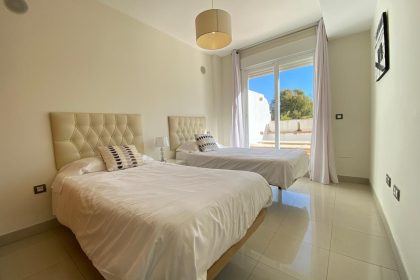 263905d2869e17ba34eb3455460bb3b3 - 16