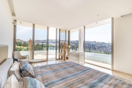 2686e949663e3cb2718d21e43de8396a - 13