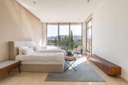 2686e949663e3cb2718d21e43de8396a - 16