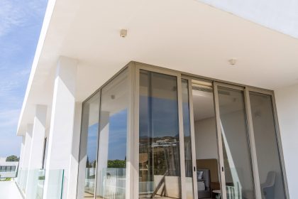 2686e949663e3cb2718d21e43de8396a - 19