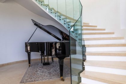 2686e949663e3cb2718d21e43de8396a - 26