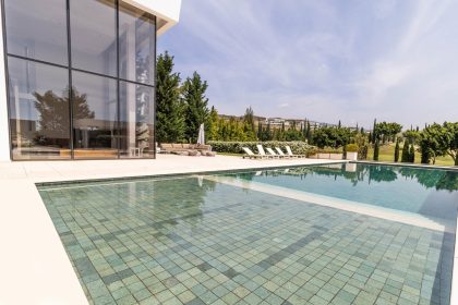 2686e949663e3cb2718d21e43de8396a - 37