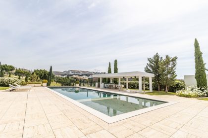 2686e949663e3cb2718d21e43de8396a - 39