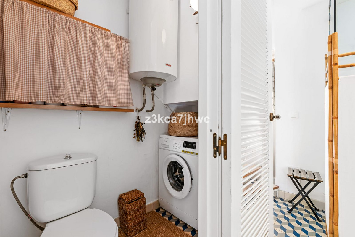 270a8d3cb449bbf8f6cd9b7ea5dfdc34 - 11