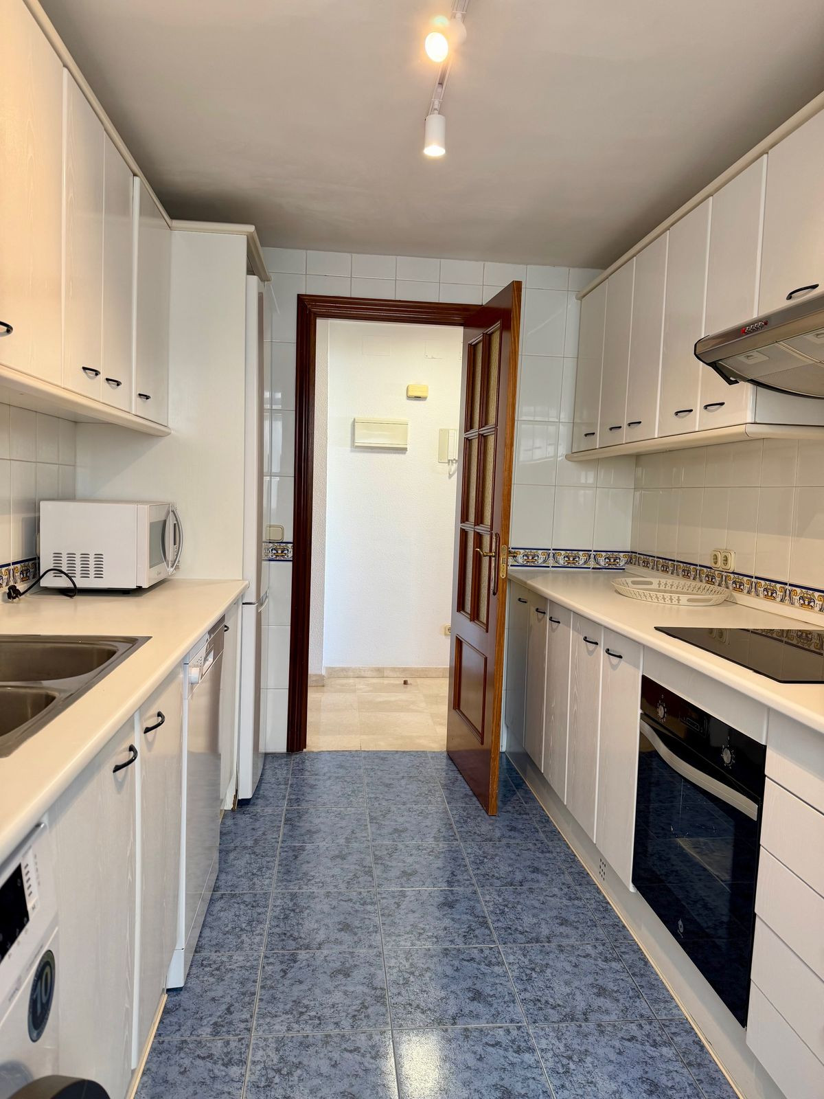 271bf7987540a770d5fd051739efd601 - 14