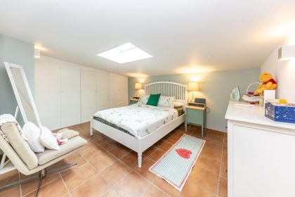 27569b710515fb20e3ba802684ed33cf - 16