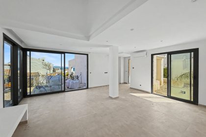 27d09101b6b567db96eca0d4e69cf331 - 1