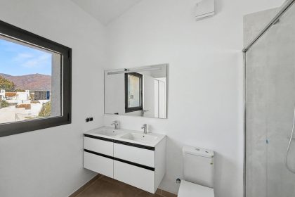 27d09101b6b567db96eca0d4e69cf331 - 22