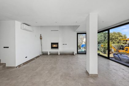 27d09101b6b567db96eca0d4e69cf331 - 33