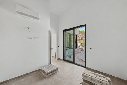 27d09101b6b567db96eca0d4e69cf331 - 44