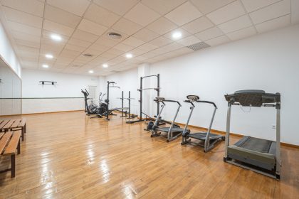 280b428b65c8dcbb47dc4e90618b1d18 - 32