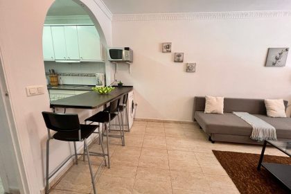 283ef3ed7282e705f7f8896c15affb1d - 4