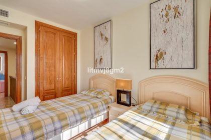 291a1565227f4c0de659ddd82077f454 - 27