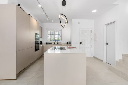 29540eb9302cd0173a5b80c976a0ae34 - 10