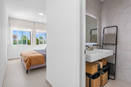 29540eb9302cd0173a5b80c976a0ae34 - 26