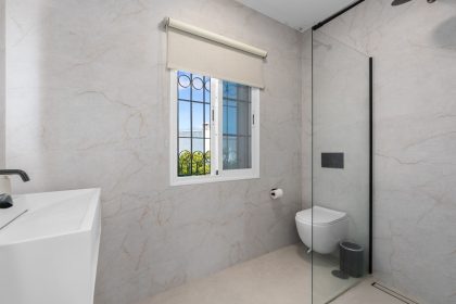 29540eb9302cd0173a5b80c976a0ae34 - 33