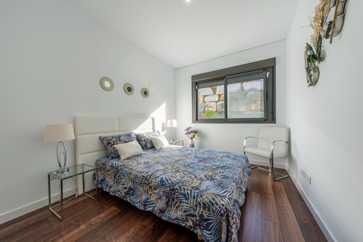 29db65deb4fef67a92b2186244456b93 - 18