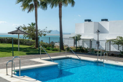 29db65deb4fef67a92b2186244456b93 - 26