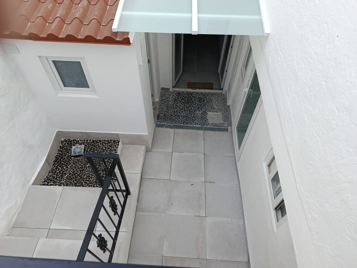 2a57d6a56b59c1e6ffbfb236487e1be5 - 36