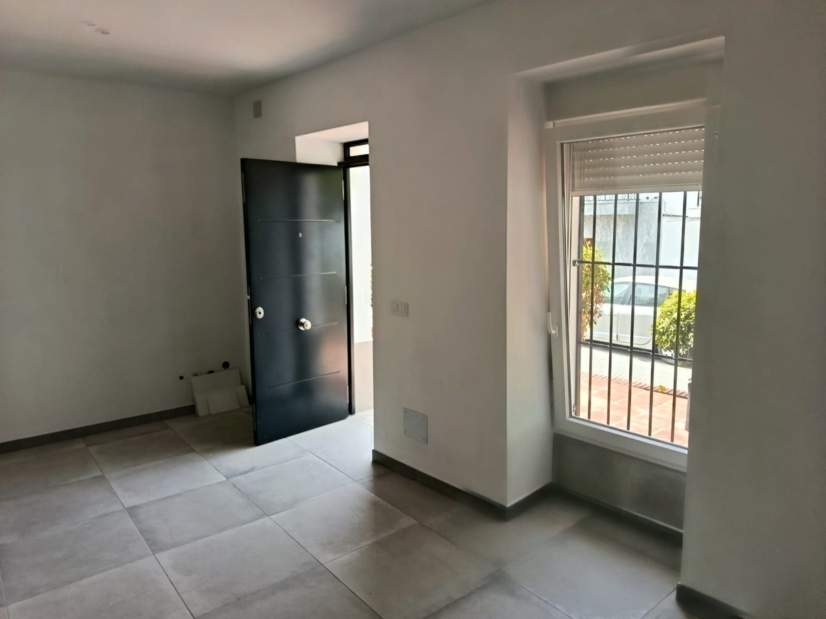 2a57d6a56b59c1e6ffbfb236487e1be5 - 4