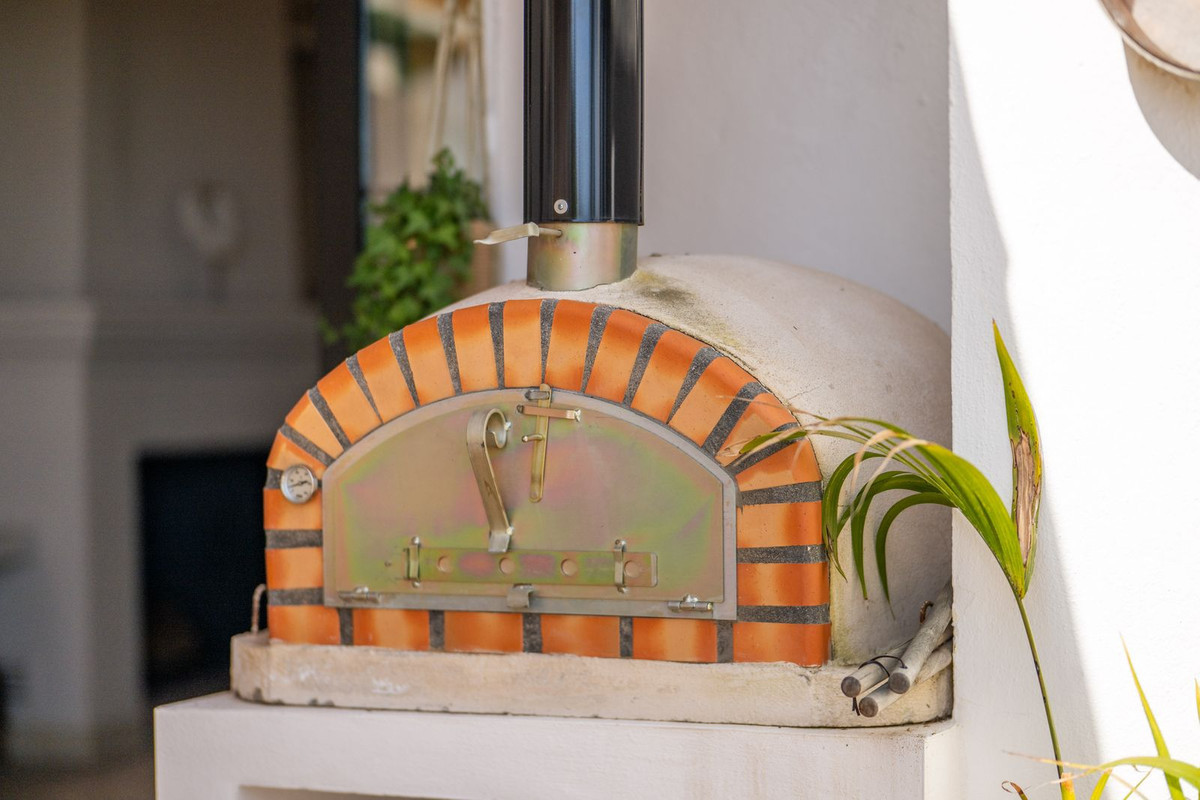 2a964ec8763aecc0c63db8a3e4969ad7 - 19