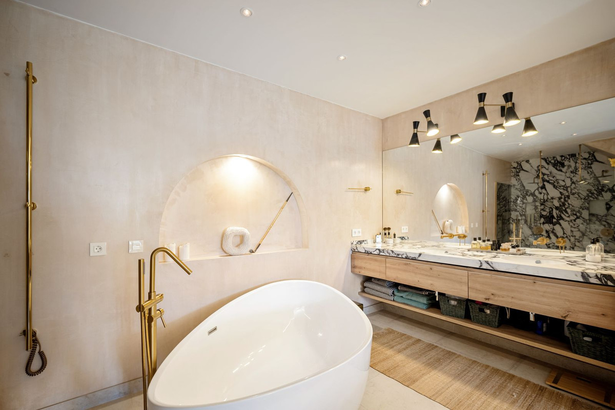 2a964ec8763aecc0c63db8a3e4969ad7 - 29