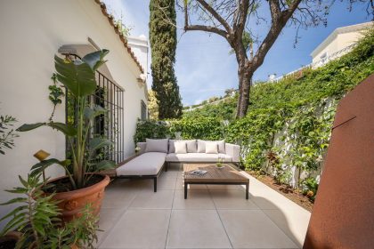 2a964ec8763aecc0c63db8a3e4969ad7 - 41