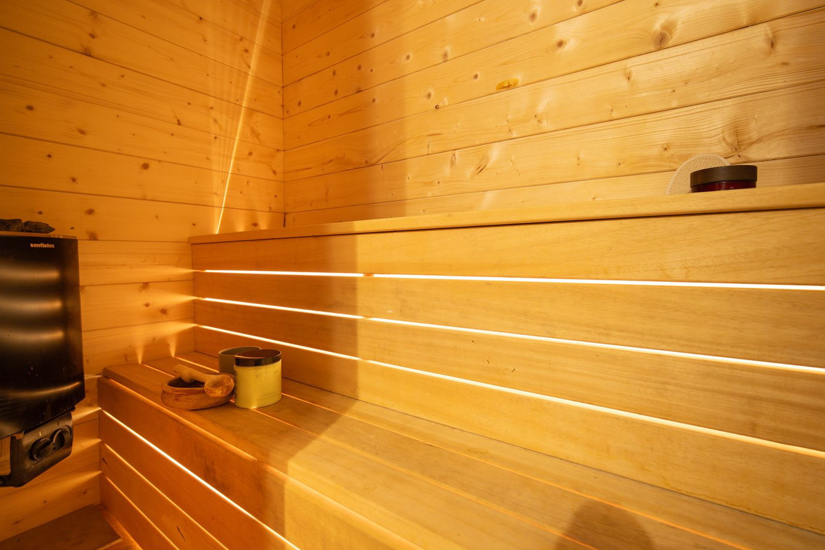 2a964ec8763aecc0c63db8a3e4969ad7 - 44