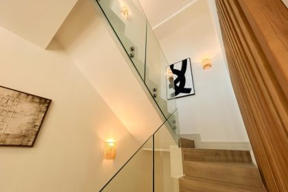 2adb133092d332cc9366af783a9d2319 - 24