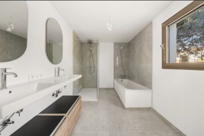 2aeb14b59583aff9b48adafe0c3d4dd0 - 20