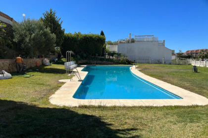 2b4d9dcc01d619563ceed77348a552de - 11