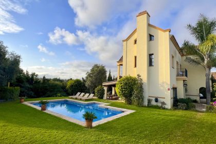 2b4de797b9fca134a95f9522c0390c26 - 1