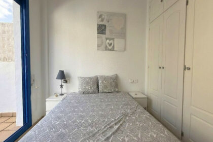 2b7f55c692bf5b4659ca3ce413c15294 - 12