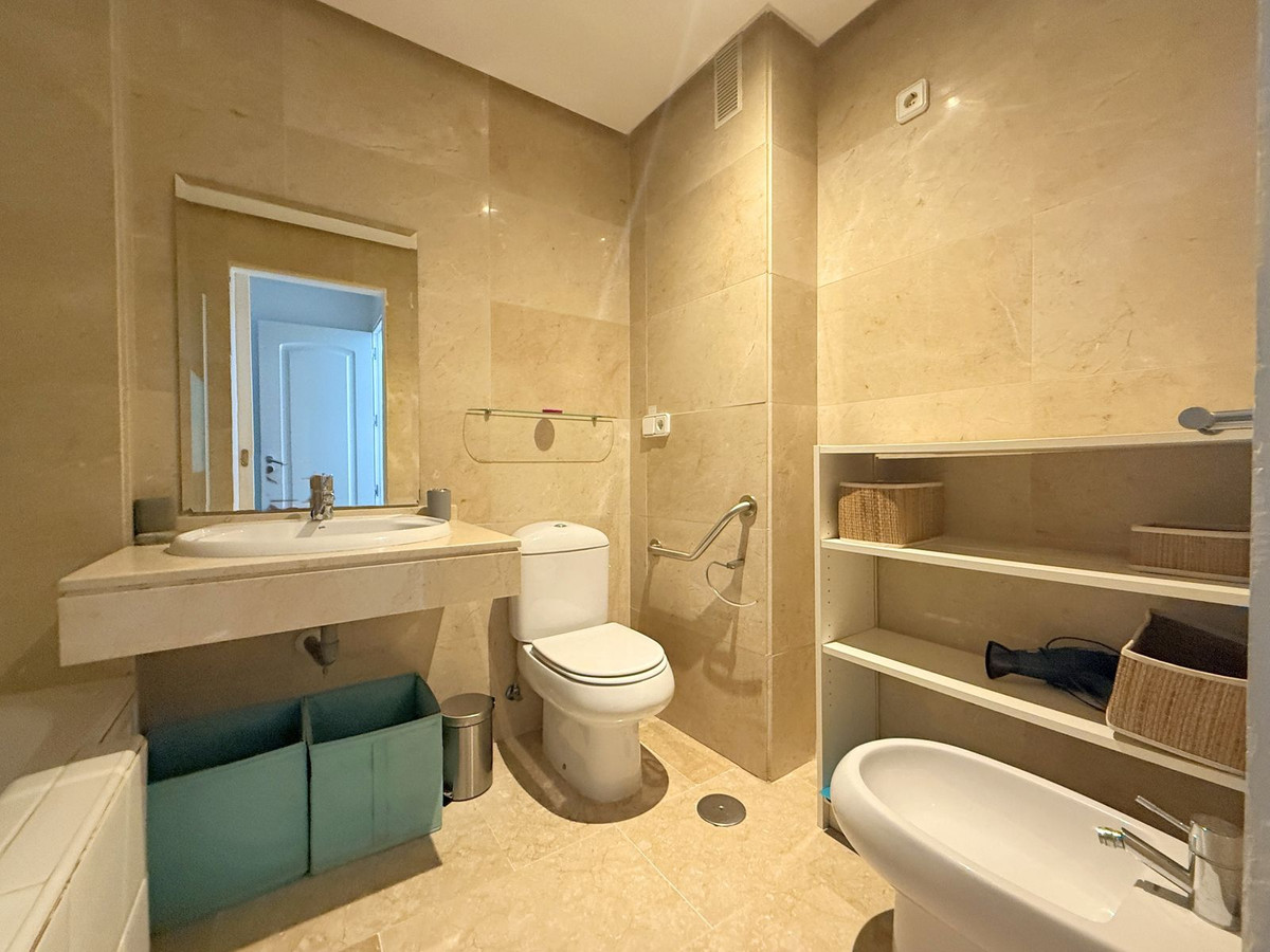 2b7f55c692bf5b4659ca3ce413c15294 - 15