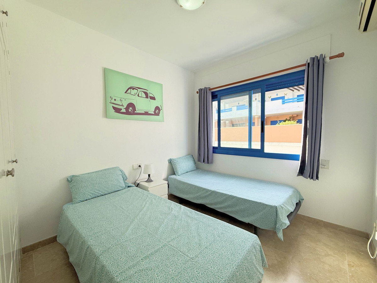 2b7f55c692bf5b4659ca3ce413c15294 - 17