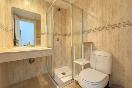 2b7f55c692bf5b4659ca3ce413c15294 - 20